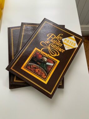 Les Plaisirs de Cuisiner Cookbook